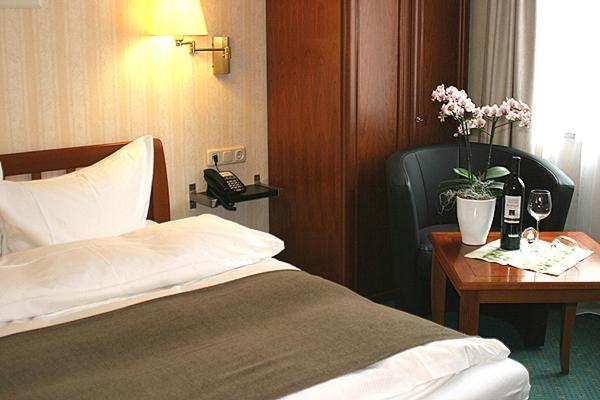 Hotel Doberaner Hof Bad Doberan Rom bilde